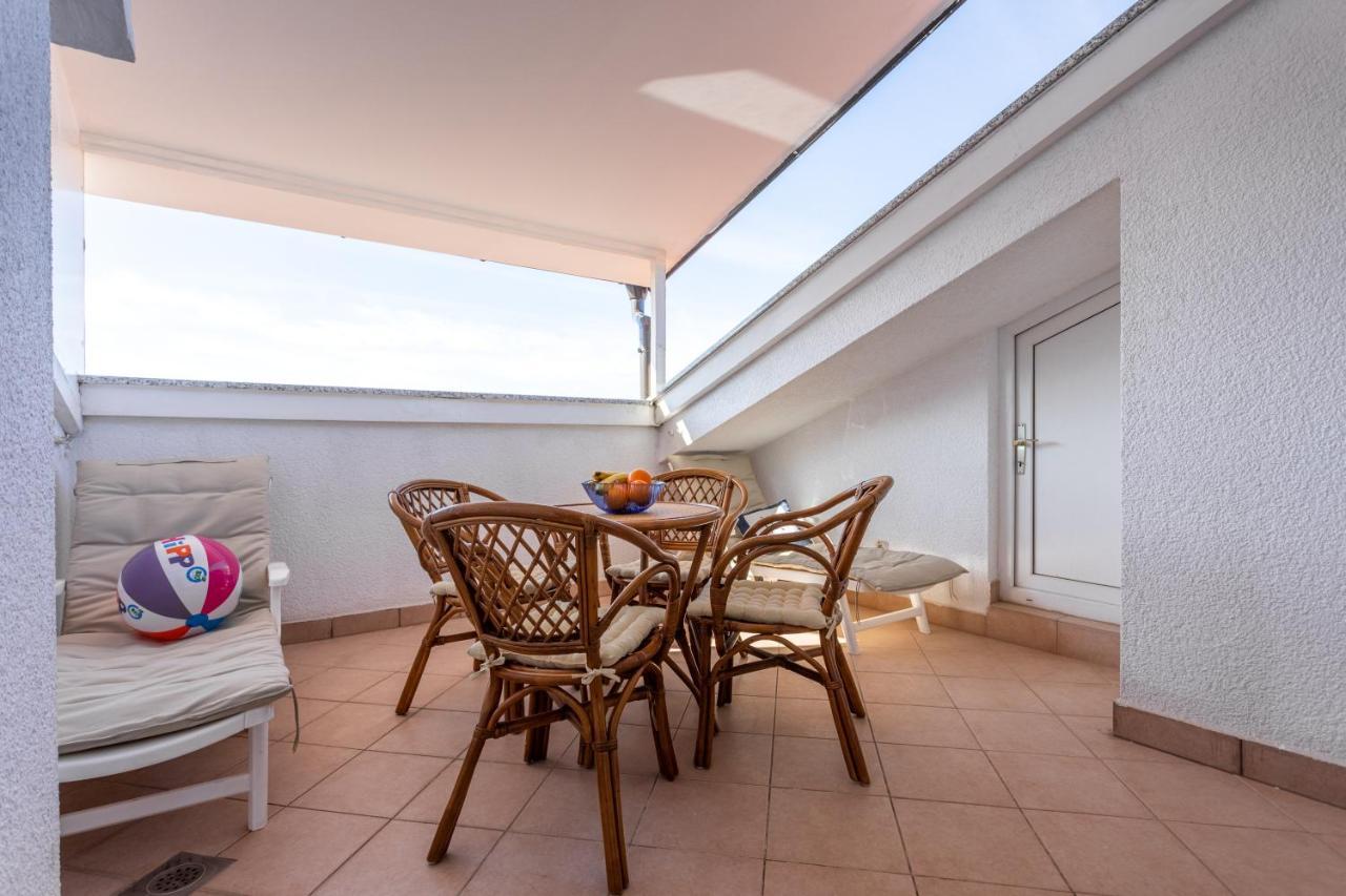 Apartment Tereza Malinska Luaran gambar